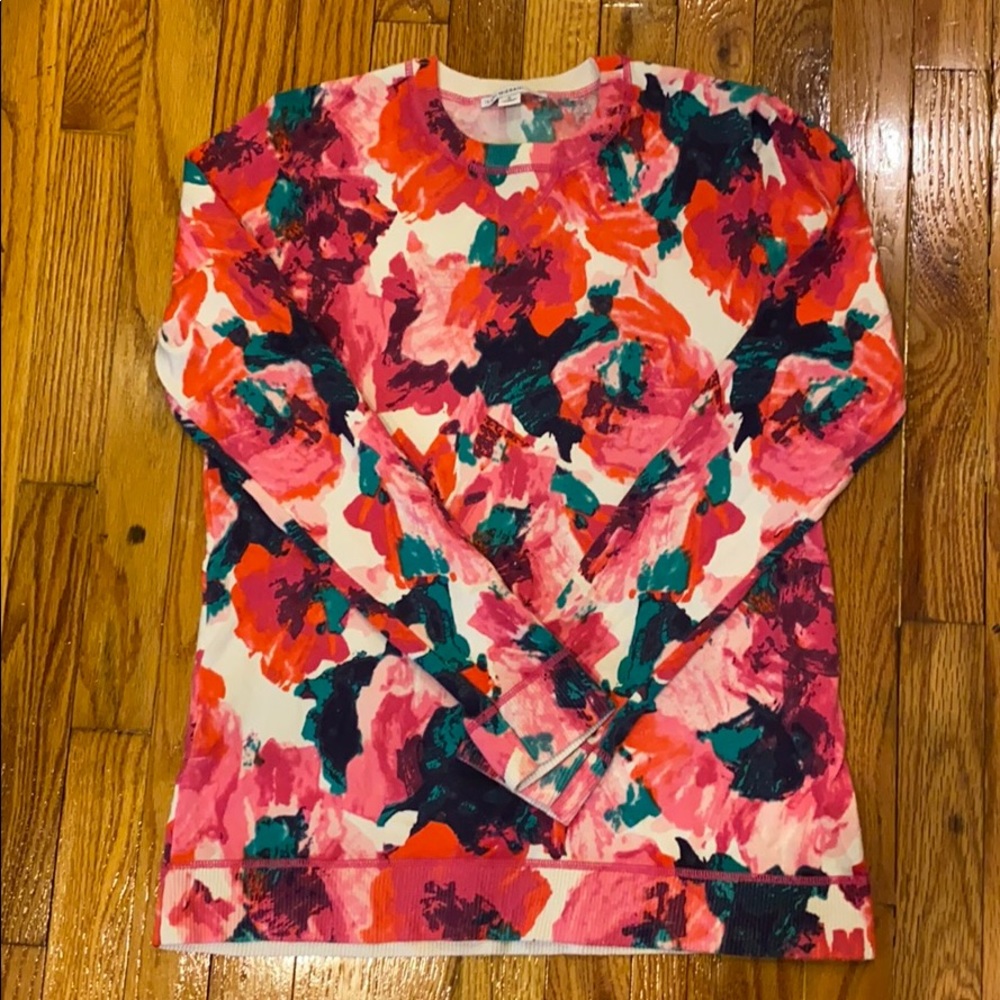 Women’s dress sweatshirt